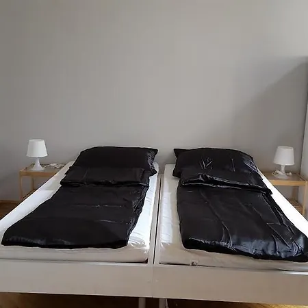 Hello Tourist Flat Apartment *